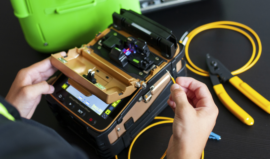 Máquina de soldadura de fibra óptica AI-8C