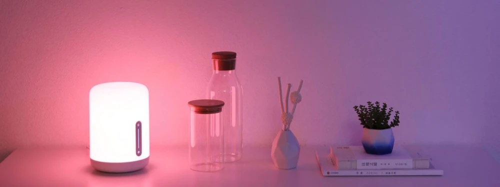 Gran área de iluminación. Luz RGB suave. Modo nocturno. Control por voz.