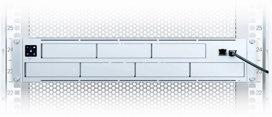 UBIQUITI UNIFI 7BAY NETWORK VIDEO RECORDER UNVR SLOTS PARA 7x 8TB, 1x SFP 10G, 1x GIGABIT PORT, RAID 1 OU RAID 5, ATÉ 60 CAMÂRAS DE HD COMPLETO