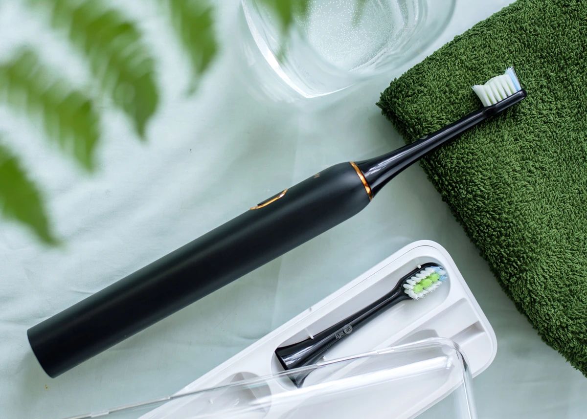 INFLY PT02 ESCOVA DE DENTES ELÉCTRICA SÓNICA COM MALA DE VIAGEM