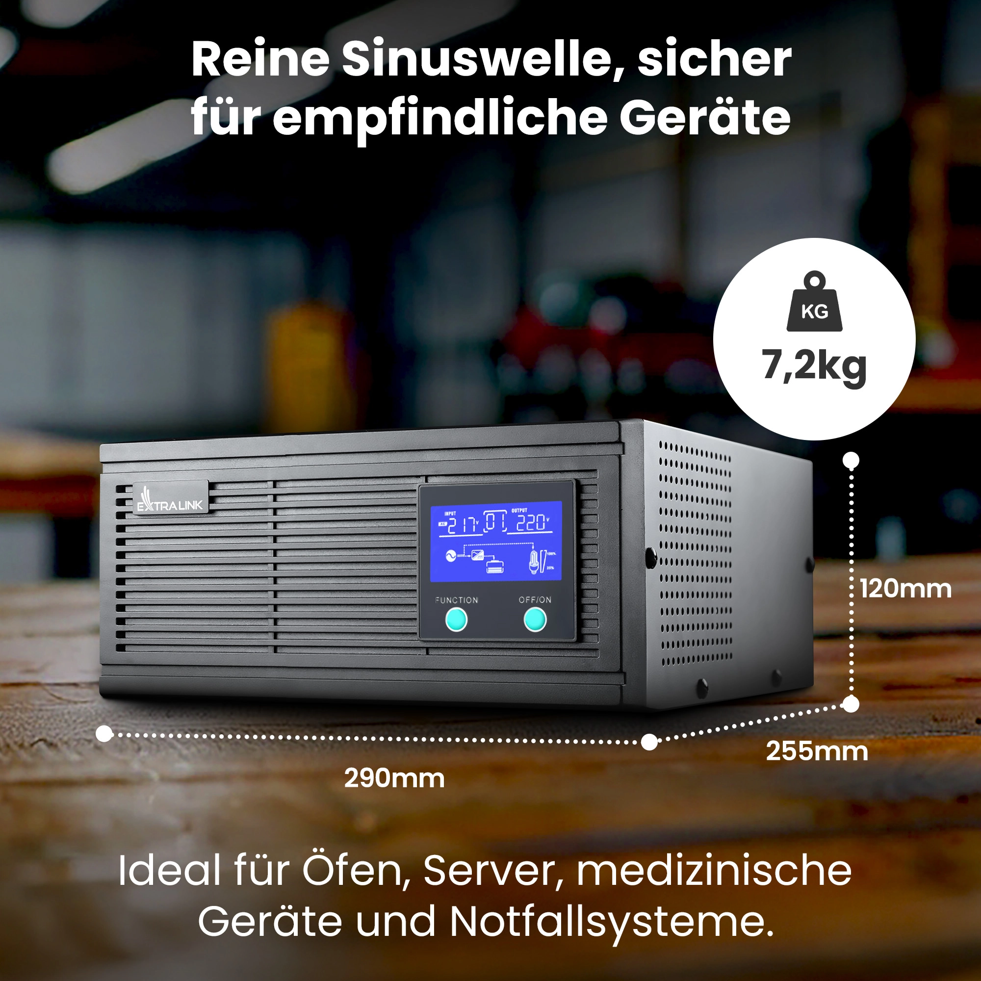Schwarzes Extralink Lightning-Netzteil auf Holzplatte mit sichtbaren Abmessungen und Gewicht