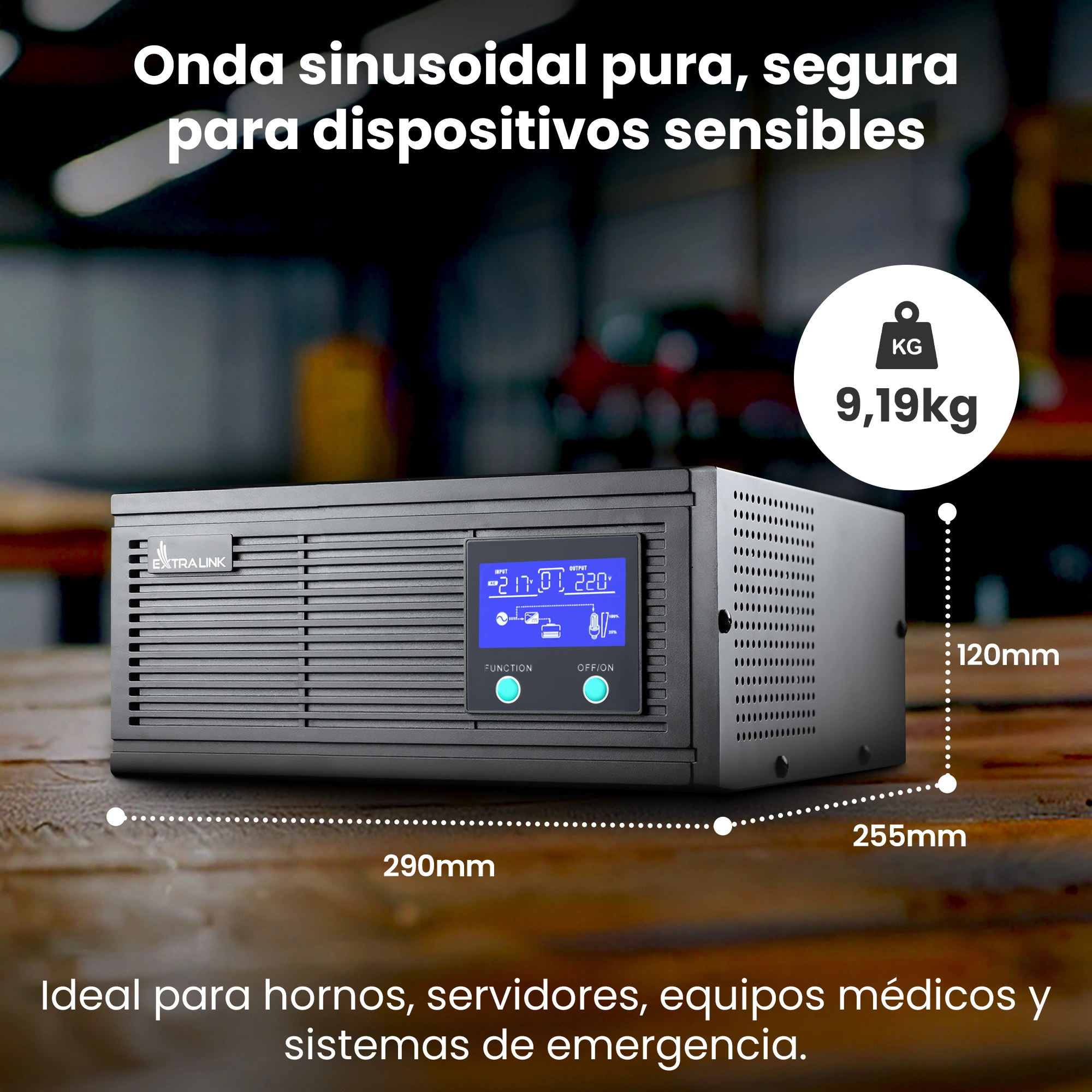 Fuente de alimentación Extralink Lightning negra sobre tapa de madera con dimensiones y peso visibles