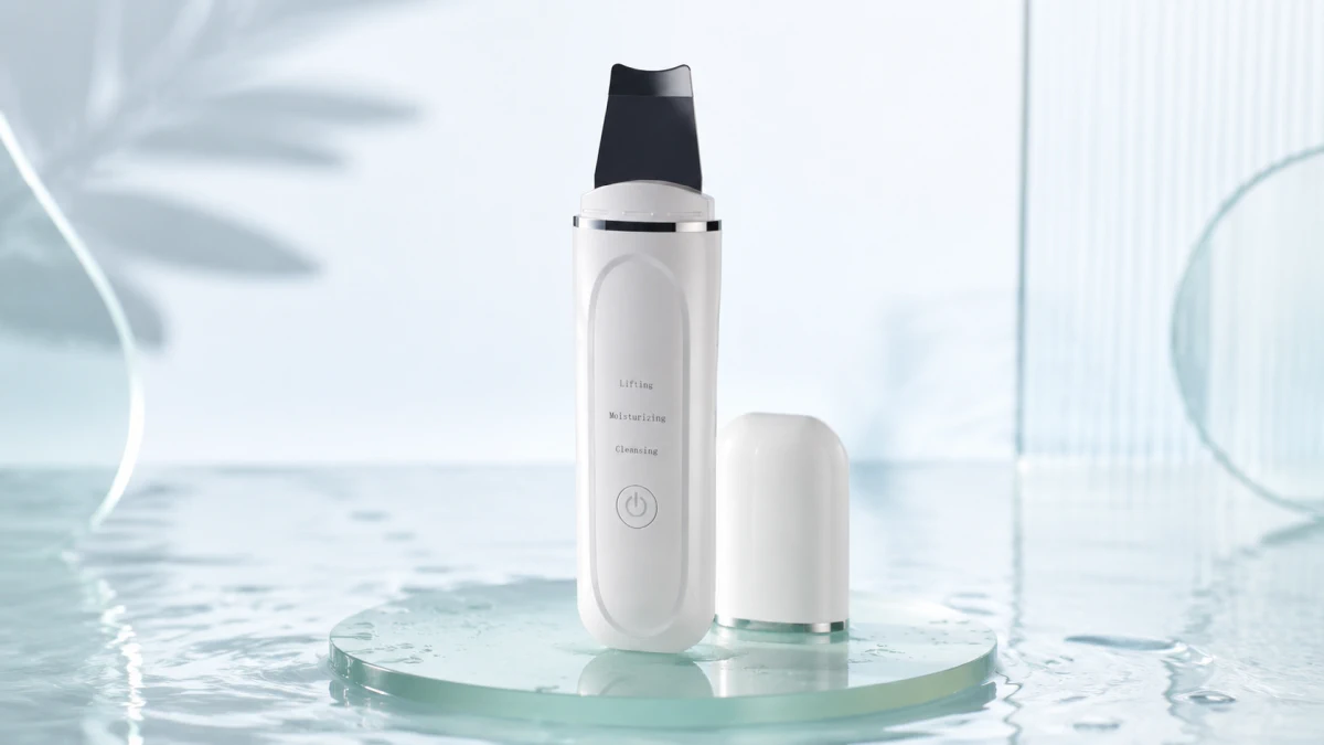 Extralink Beauty Ultrasonic Skin Cleaner 3in1 с крышкой на светлом фоне
