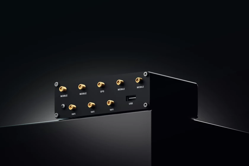 TELTONIKA RUTC50 5G ROUTER MULTITOOL SEM FIOS