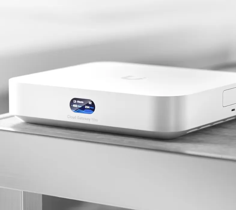 UBIQUITI UCG-MAX-EU MULTI-WAN UNIFI CLOUD GATEWAY WITH 2.5 GBPS THROUGHPUT, 512GB SSD PRE-INSTALLED