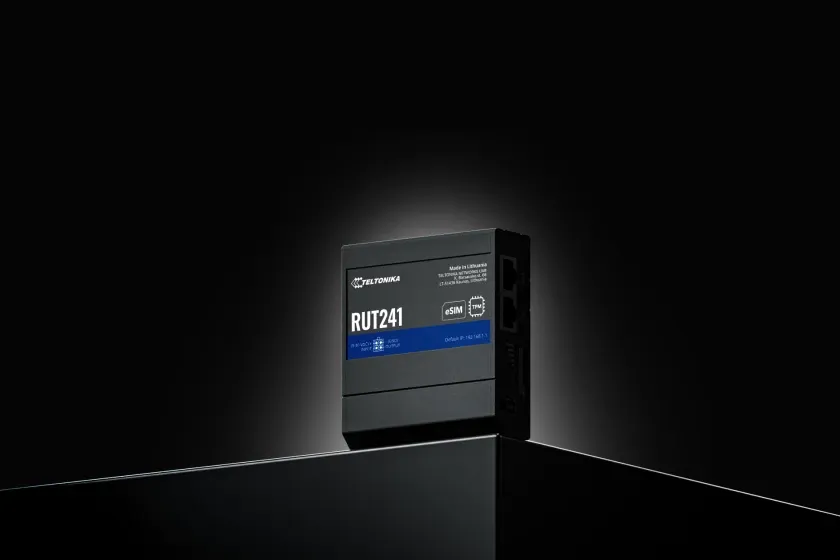 TELTONIKA RUT241 eSIM - INDUSTRIAL 4G eSIM ROUTER