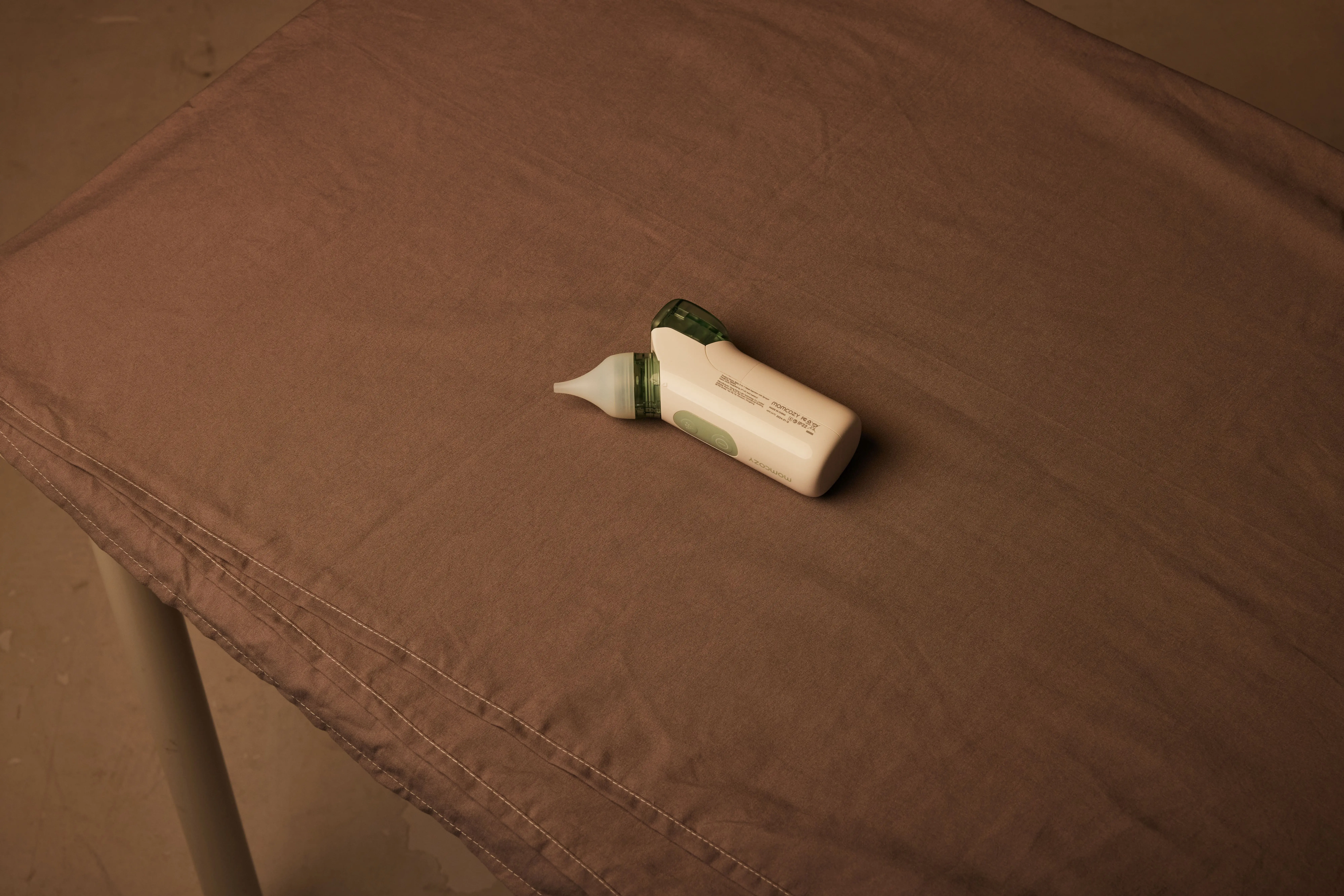 ASPIRADOR NASAL 2 EM 1 COM SPRAY BN02 MOMCOZY BABY