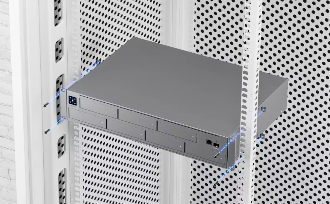 UBIQUITI UNAS-PRO-EU UNIFI DRIVE MANAGED 2U NAS WITH 7X HDD AND 10GBPS SUPPORT