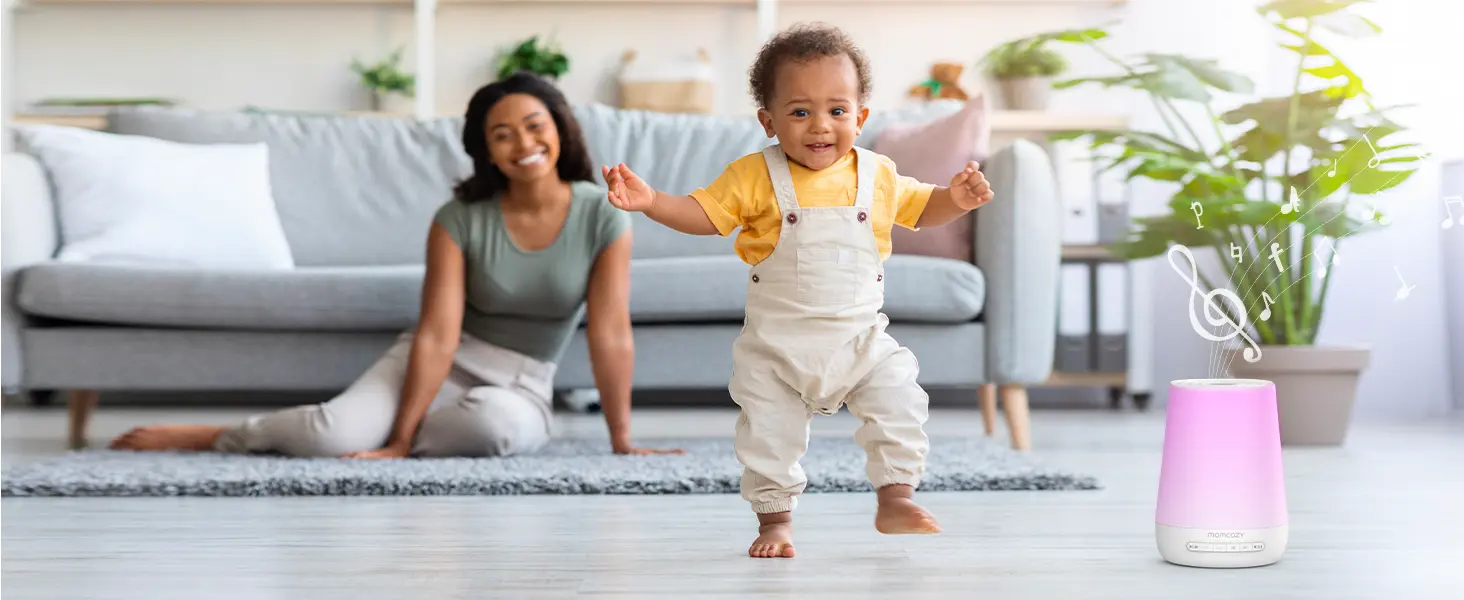 VEDL SVĚTLO S BÍLÝM ŠUMEM MOMCOZY