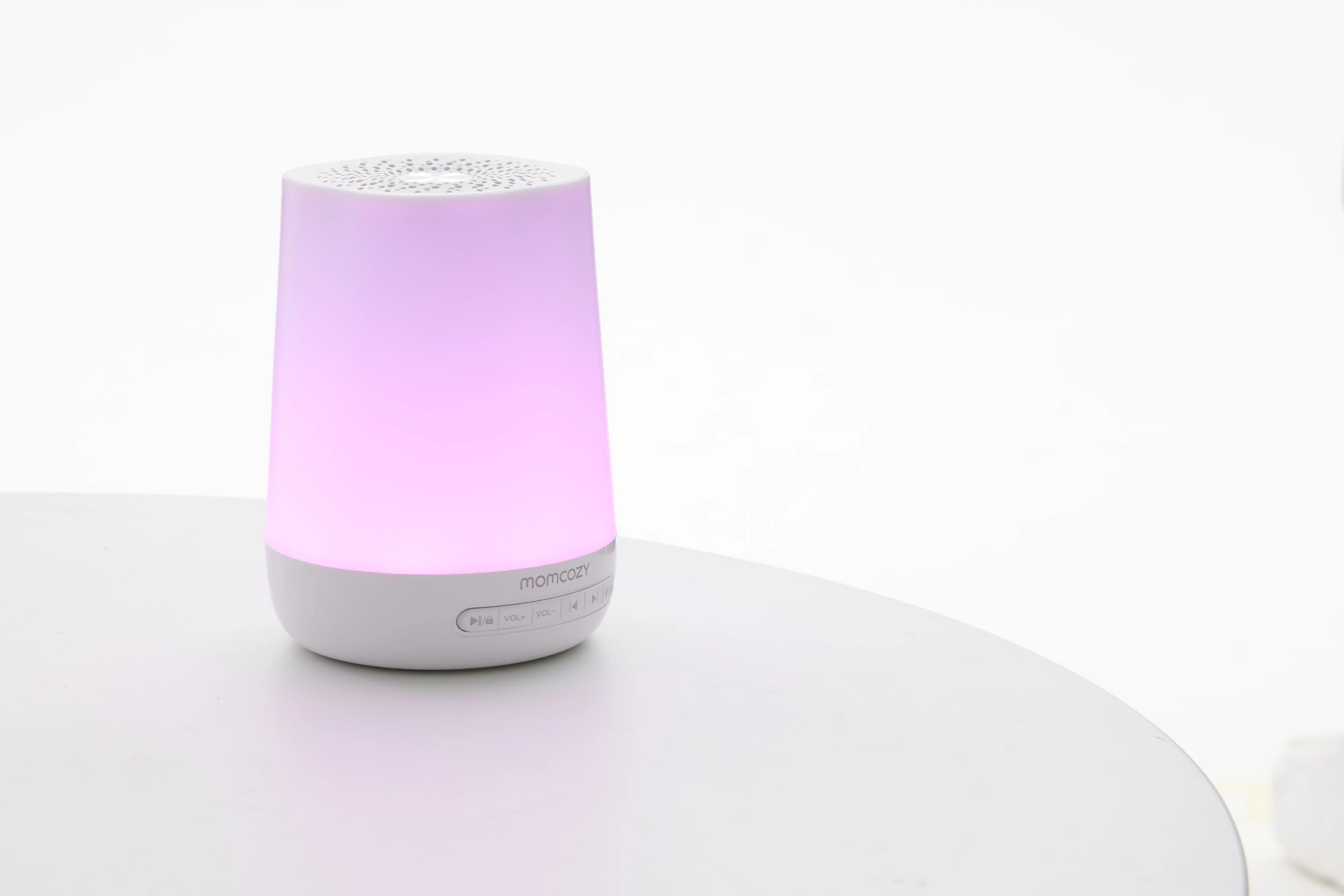 VEDL SVĚTLO S BÍLÝM ŠUMEM MOMCOZY