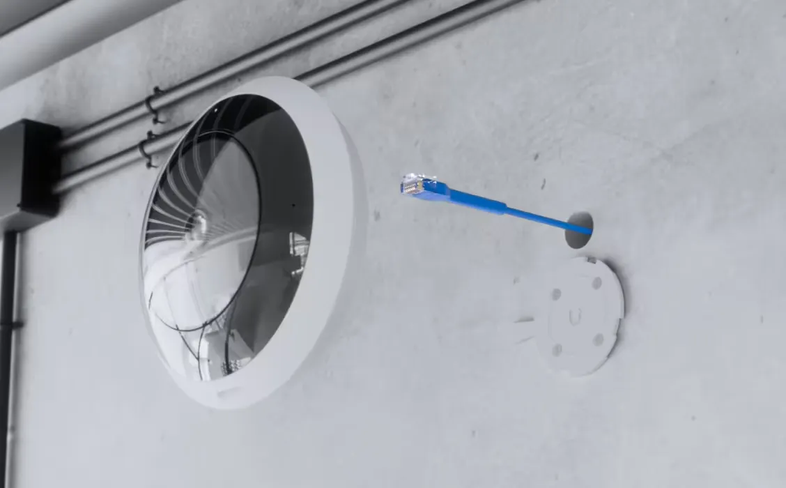 UBIQUITI UVC-AI-360-W AI 360 CÂMARA 2K POE INTERIOR/EXTERIOR, PTZ, POE, BRANCO