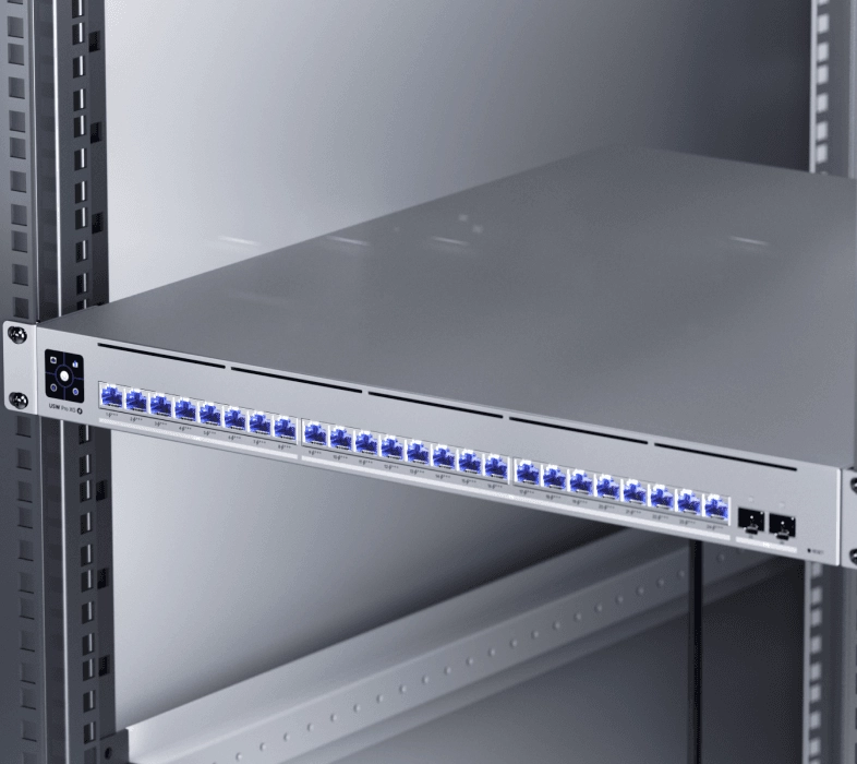 Ubiquiti USW-Pro-XG-24-PoE | Switch | Etherlighting, 16x RJ45 10GbE, 8x RJ45 2.5GbE, 2x SFP28, 720 Вт, уровень 3