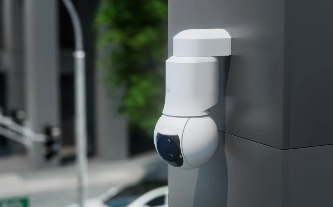 Ubiquiti UVC-G6-PTZ-W | Kamera IP | 4k, 8MP, 10x zoom hybrydowy, 1x RJ45 100Mbps, IP66