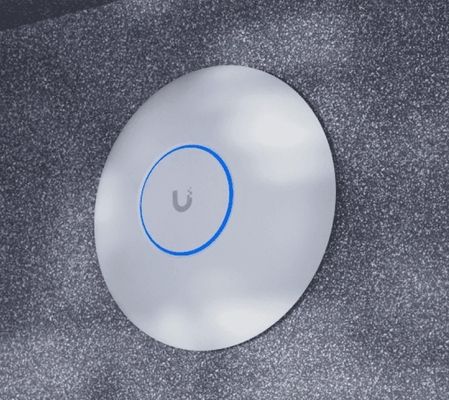 UBIQUITI U7-LR PUNTO DE ACCESO WIFI 7, 1X 2.5GBE POE