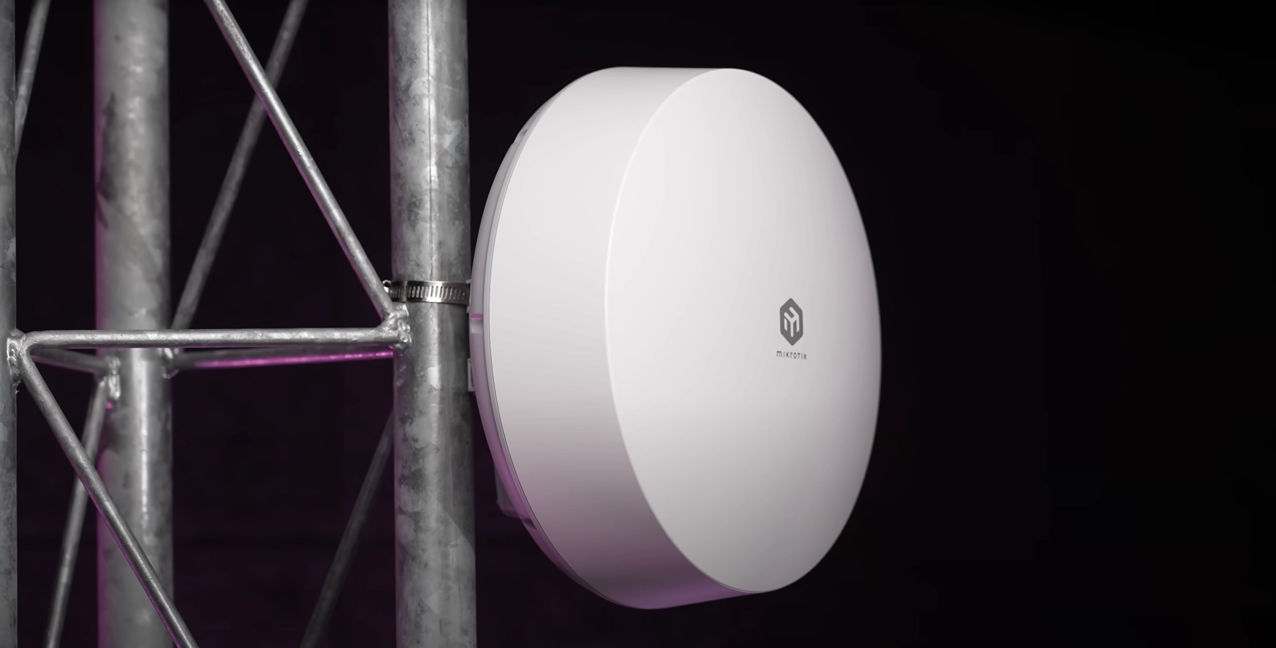 Mikrotik ATL 5G R16 | Router 5G | ATLGM&RG520F-EU, 1x Gbe, e-SIM, PoE-in, IP66