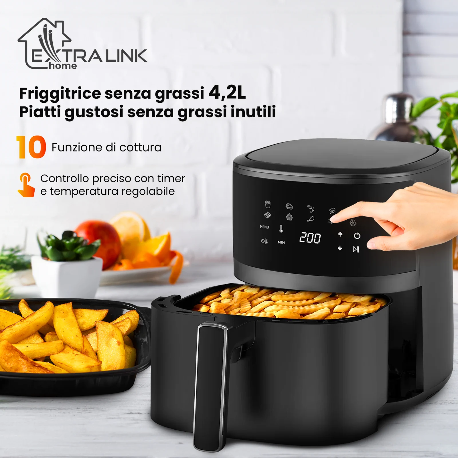 friggitrice extralink sj-420 con cassetto estraibile la persona infila la mano nel pannello di controllo sul davanti