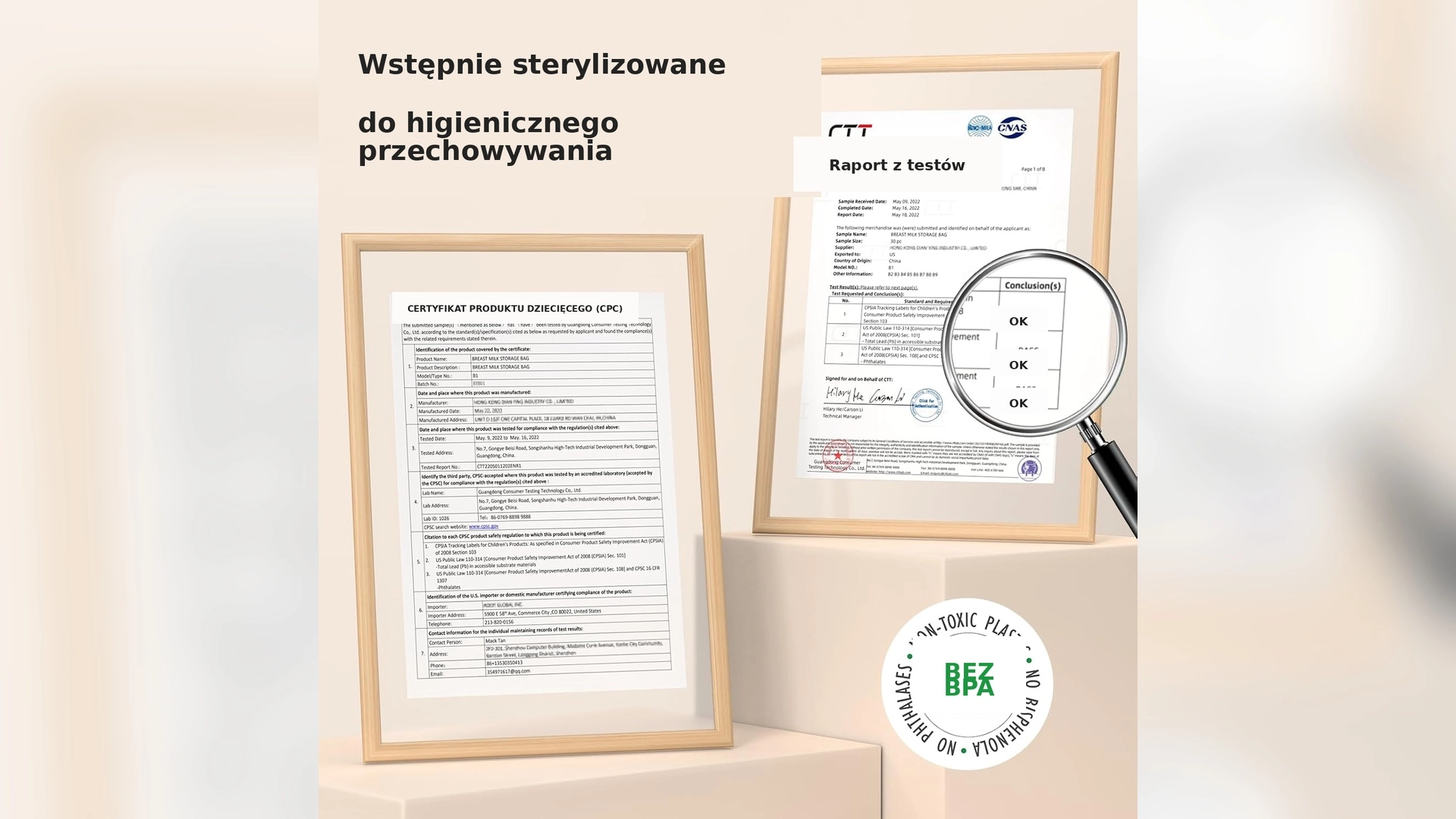 Dva certifikáty v rámečcích, lupa nad dokumentem a kulaté bezpečnostní označení
