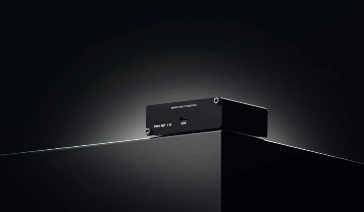 Un'altra vista del modem TRM200 LTE di Teltonika con le porte