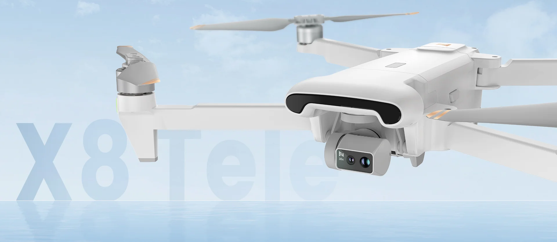 biały dron w locie, FIMI X8 Telemax, skierowany do przodu, z widocznym gimbalem i kamerą