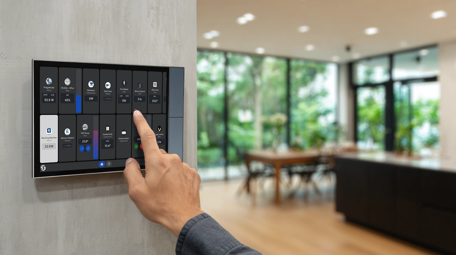 Ekran dotykowy Shelly Wall Display XL zarządzanie energią