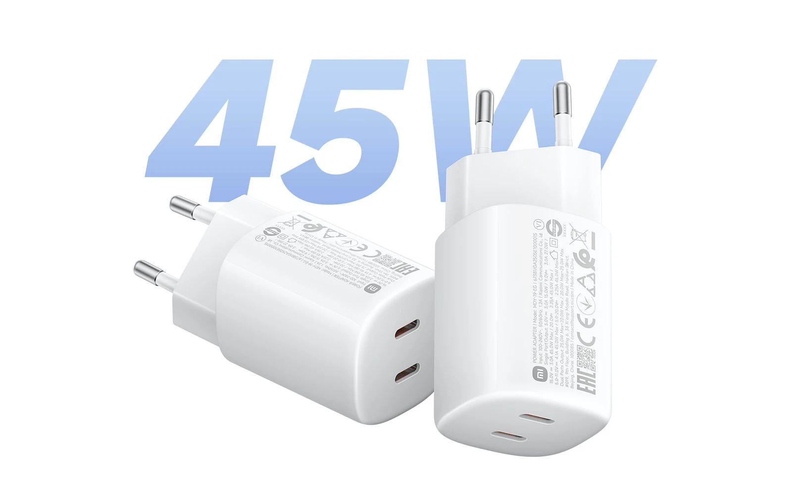 Dois carregadores Xiaomi 45W brancos com duas portas USB-C sobre fundo claro com a inscrição azul 45W ao fundo