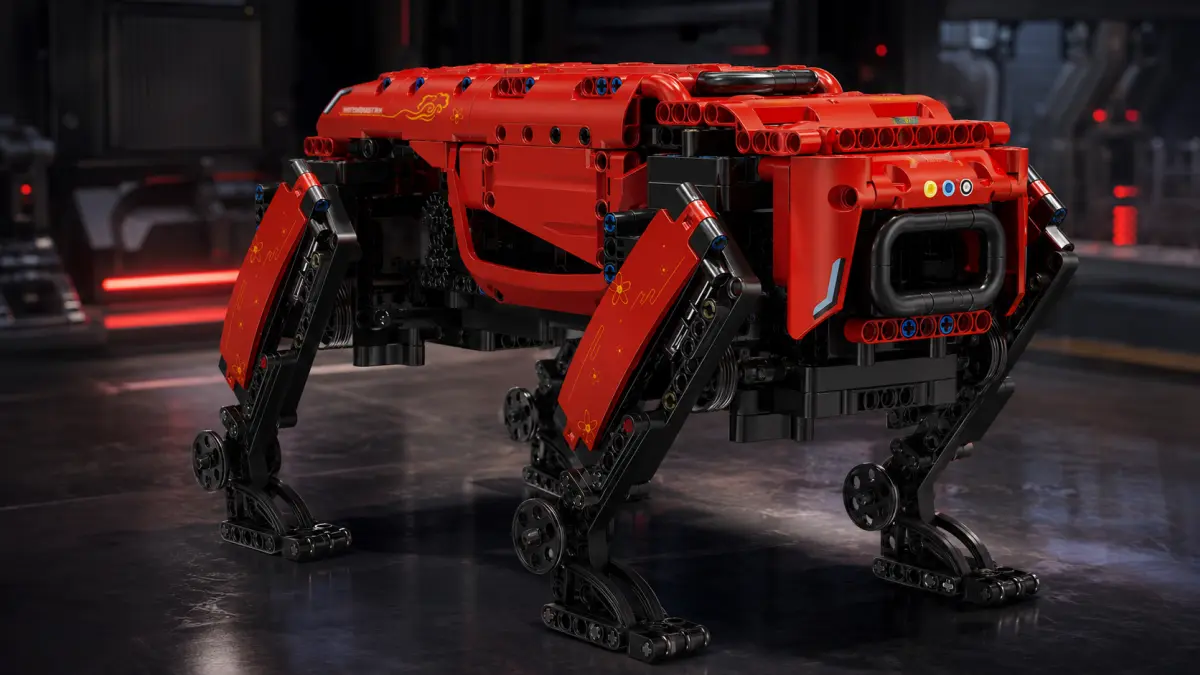 Kırmızı blok yürüyen robotun karanlık bir bilim kurgu laboratuvarında önden görünümü.