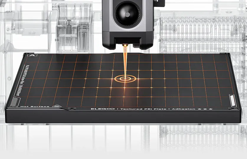 Głowica drukarki 3D wykonująca automatyczną kalibrację na magnetycznej płycie PEI z naniesioną siatką