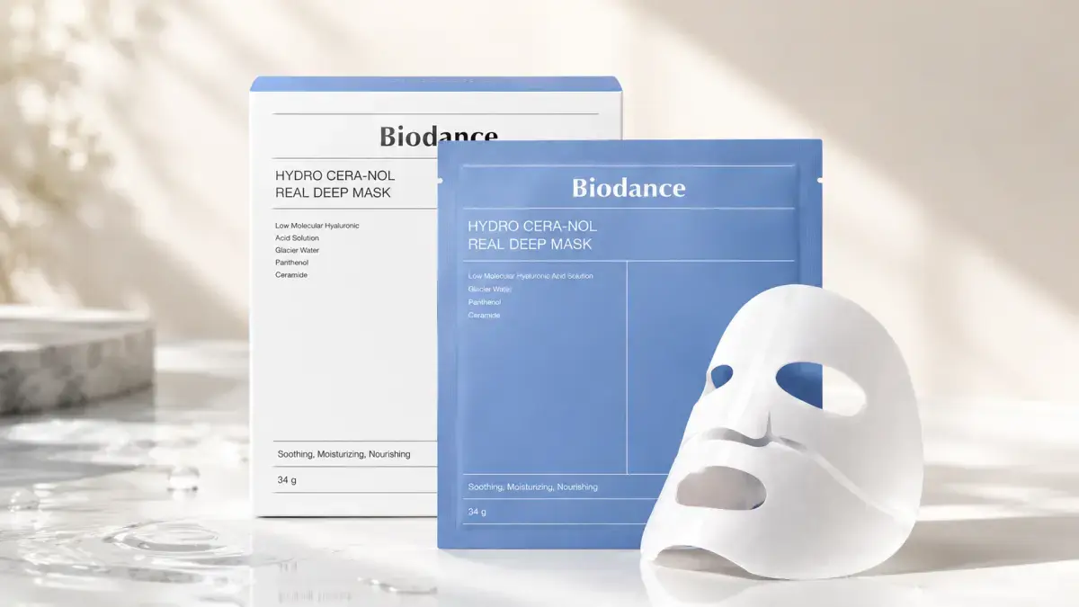Biodance Hydro Cera-Nol Real Deep Mask с упаковкой, саше и маской для лица на ванной столешнице
