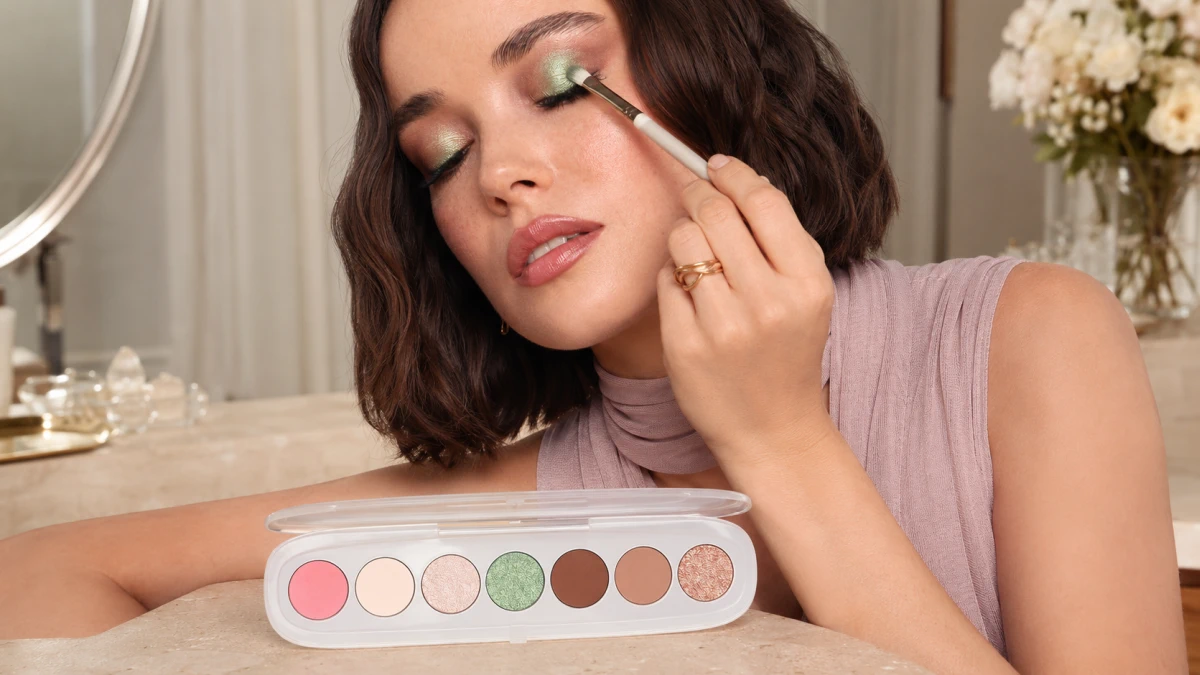 Bloomlight Eyeshadow Palette – paleta de sombras de ojos