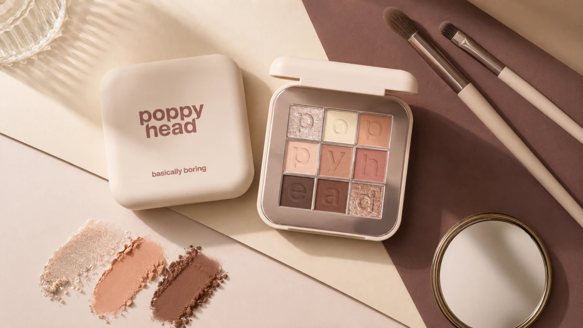 Paleta compacta Poppy Head Basically Boring con espejo